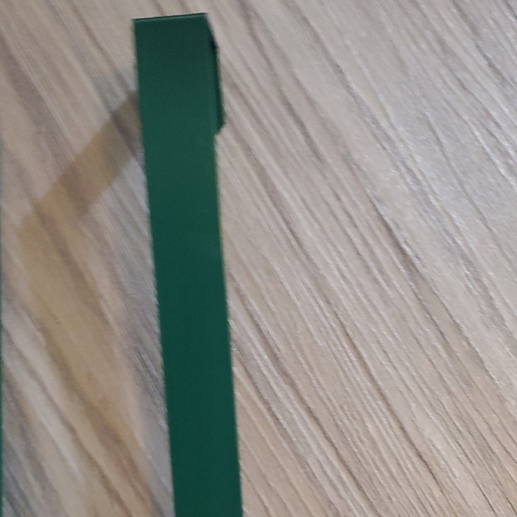 Green Metal Wreath Hanger - Picture 6 of 10